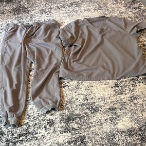 Jaanuu Gray Scrub Set